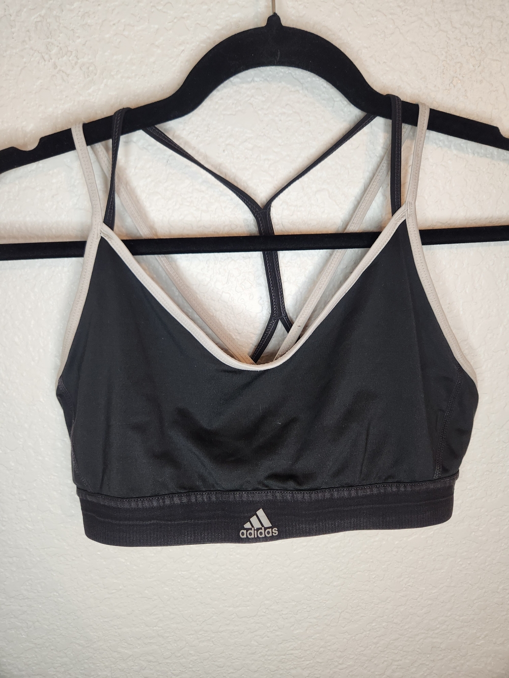 Adidas Sports Bra Women Size Medium Black Climalite sports bra in black